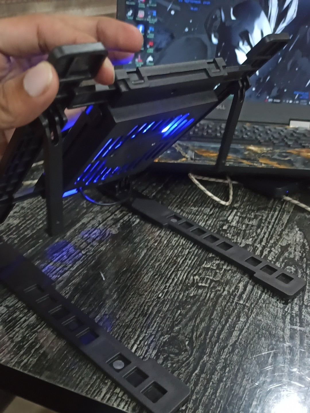 N6 ADJUSTABLE HIGH WIND POWER AND LOW NOISE FOLDABLE LAPTOP AND TABLET COOLING FAN